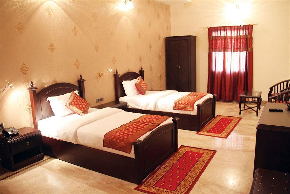 ג'איפור Welcomheritage Traditional Haveli מראה חיצוני תמונה